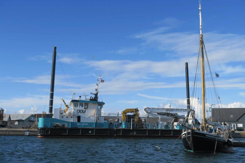 b26_anholt_so_far_006