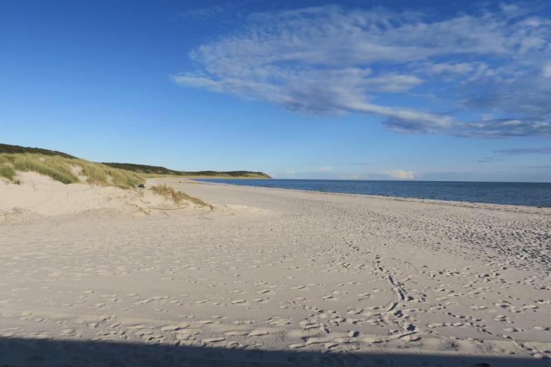b26_anholt_so_far_017