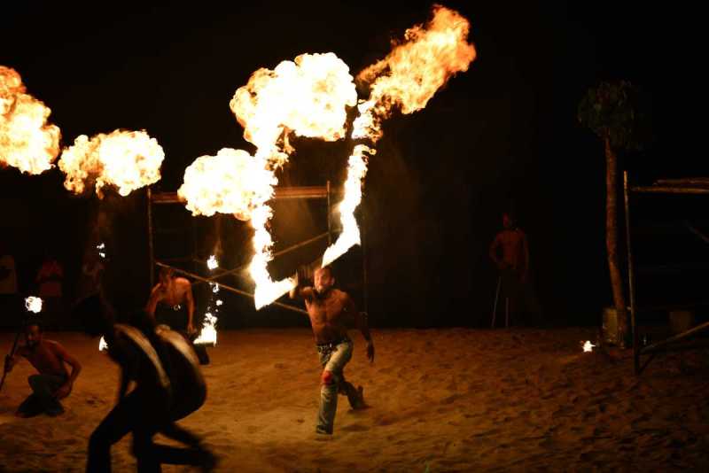 efate_port_vila_firedance_0101