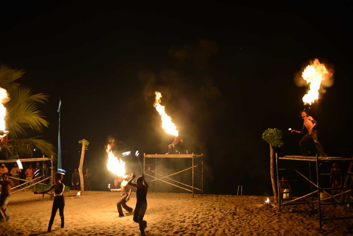 efate_port_vila_firedance_0041