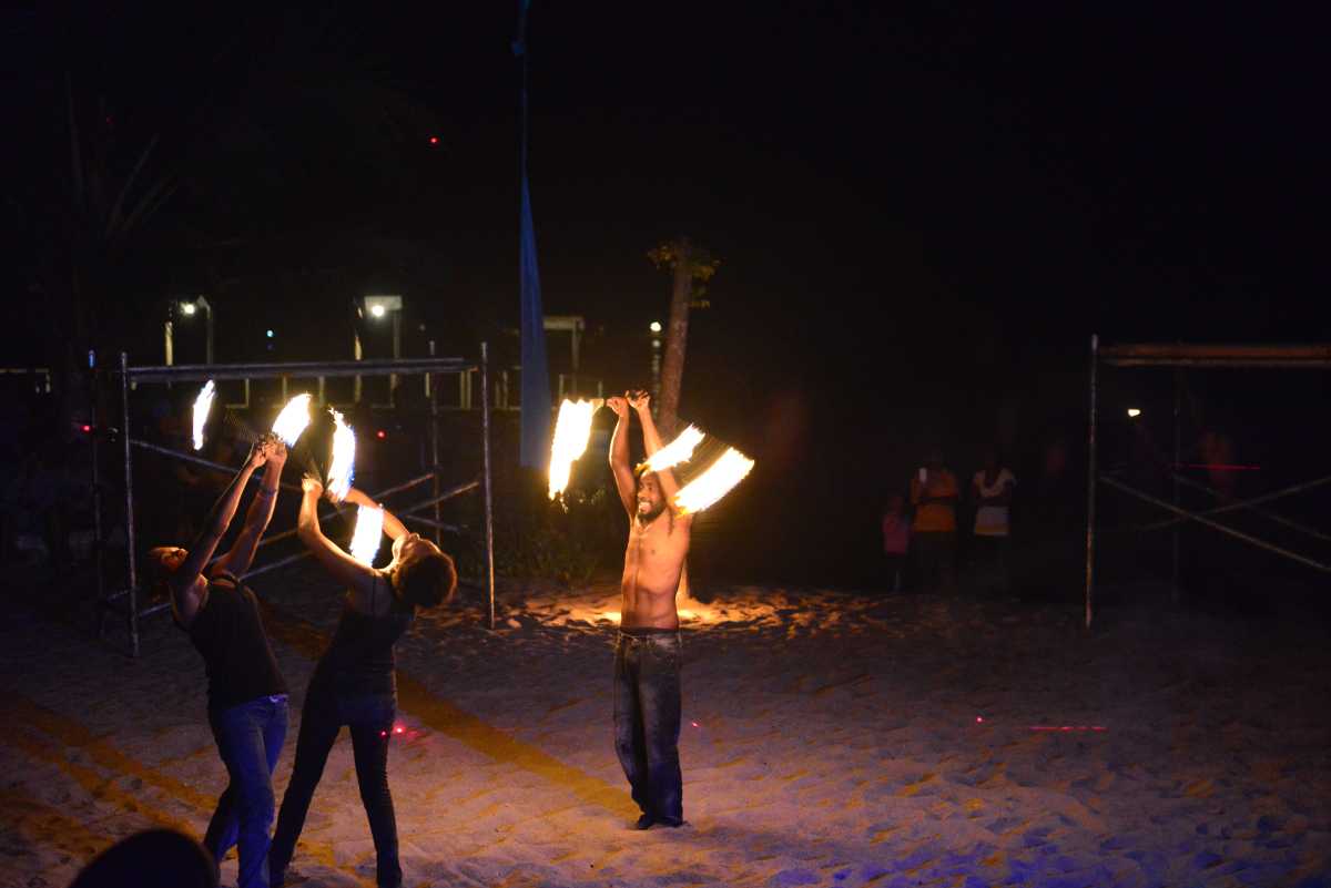 efate_port_vila_firedance_0061