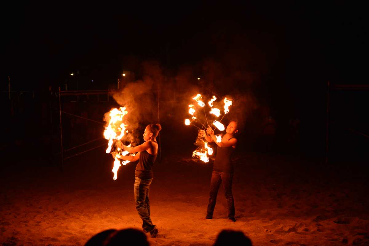 efate_port_vila_firedance_0136