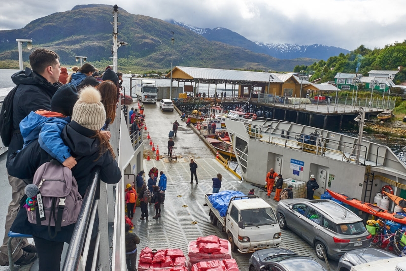 ferry_puerto_yungay_019