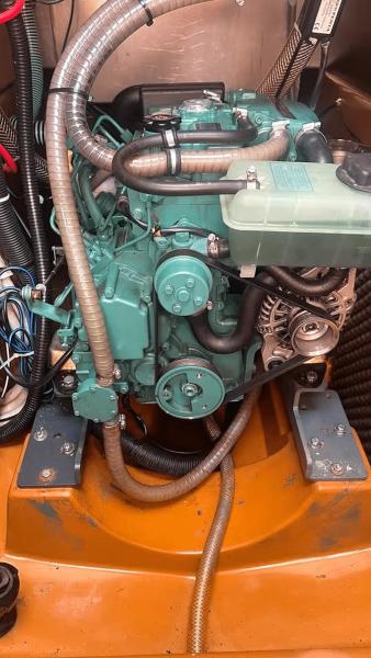 hornet_33_boatjobs_04_035