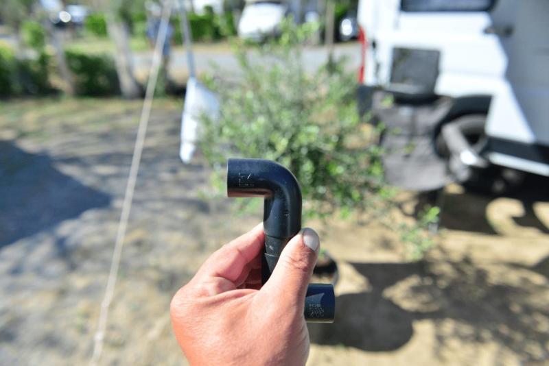 ducato_knaus_wohnmobil_grauwasser_tank_012