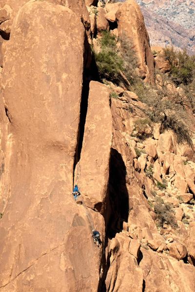 marokko_2026_tafraoute_bergsteiger_008