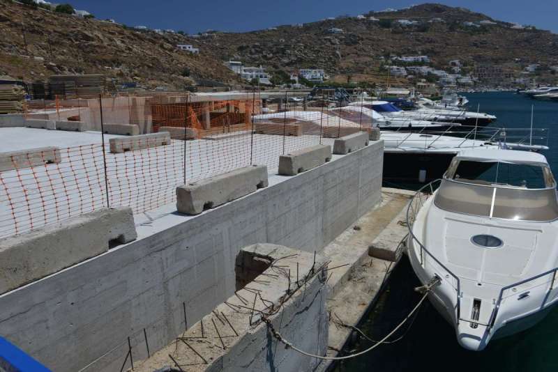 mykonos_marina_0051