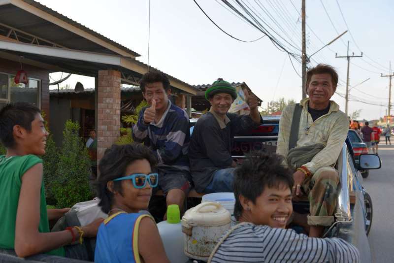 nai_yang_beach_market_0001