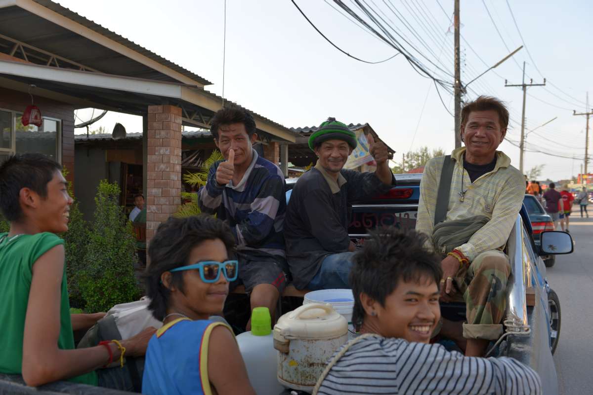 nai_yang_beach_market_0001