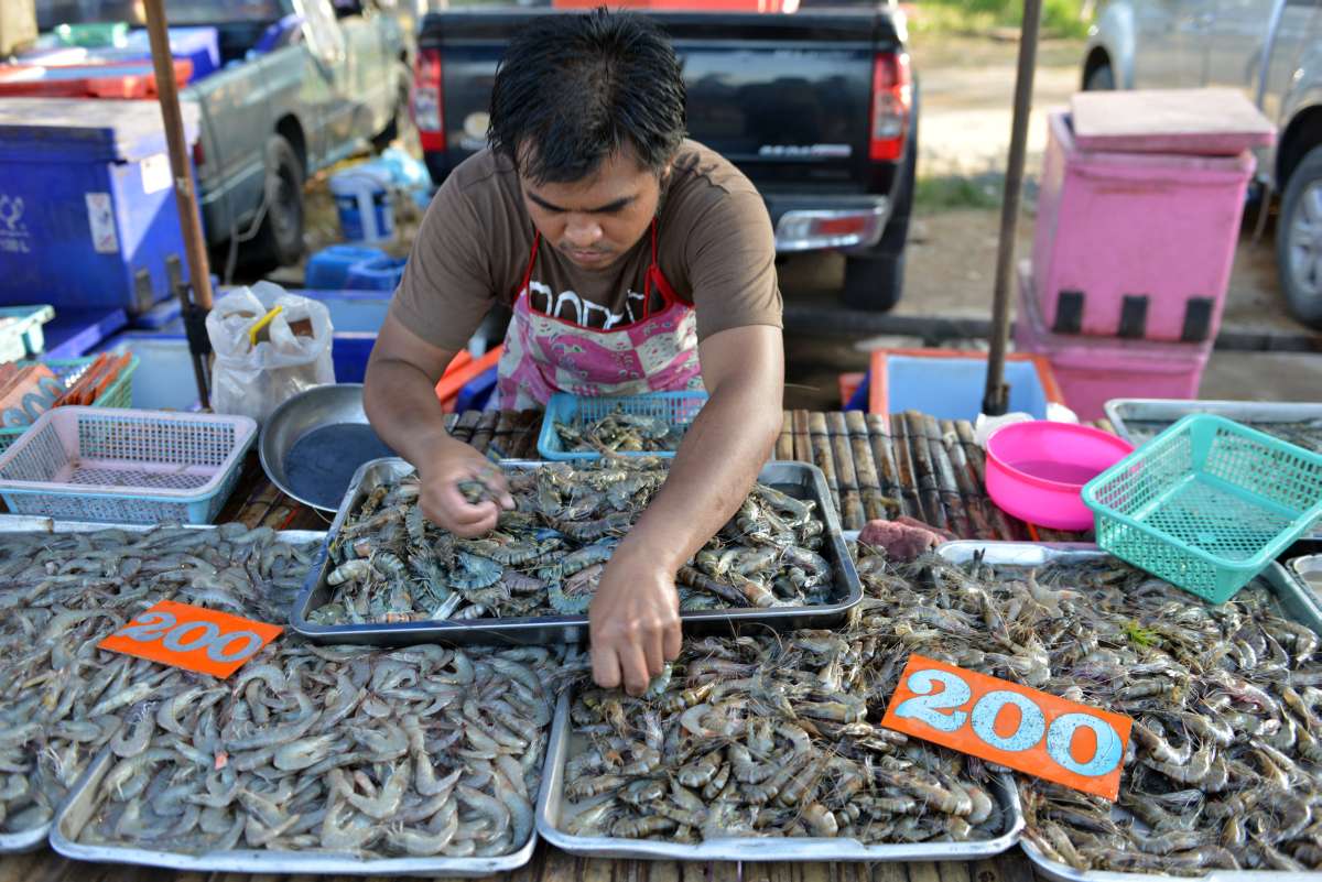 nai_yang_beach_market_0026
