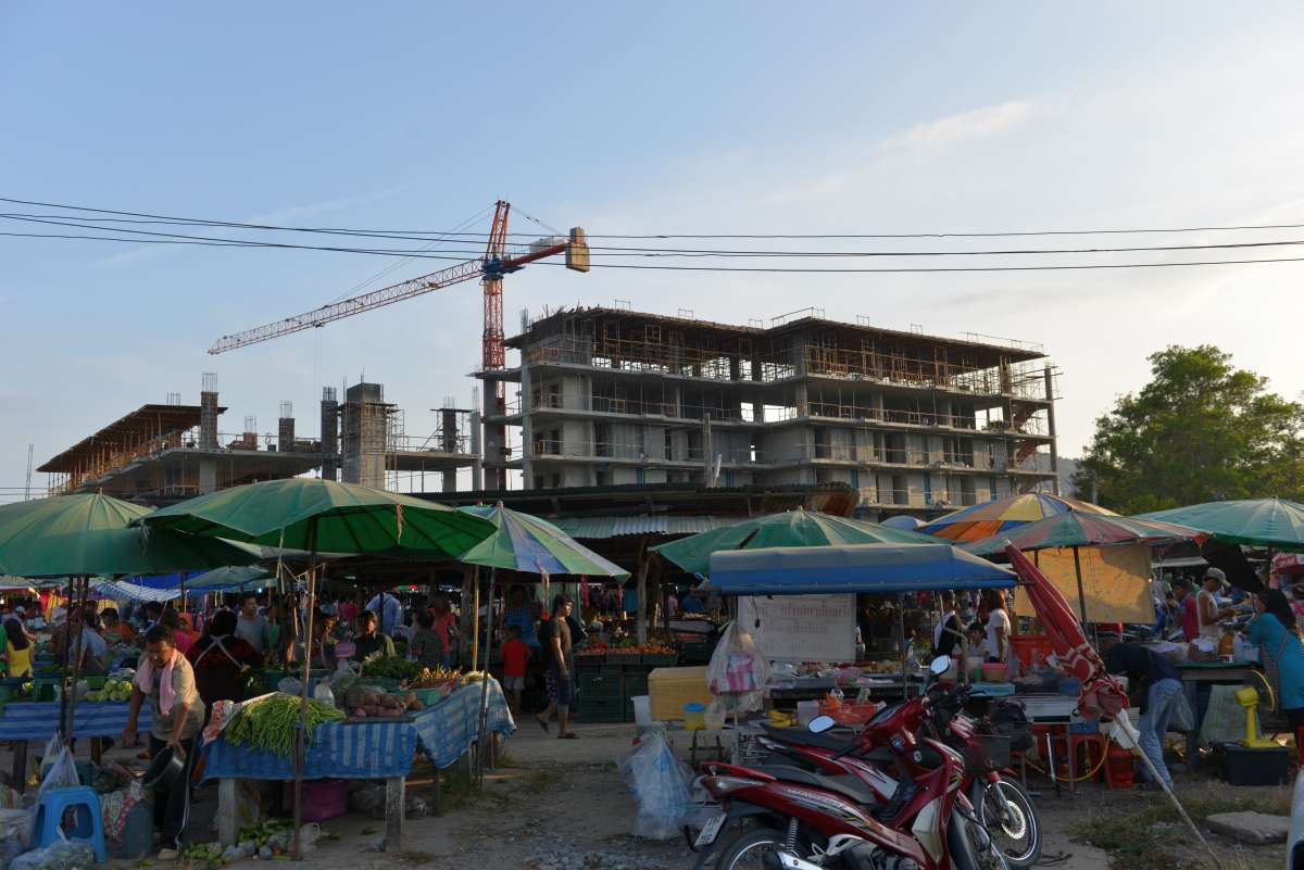 nai_yang_beach_market_0061