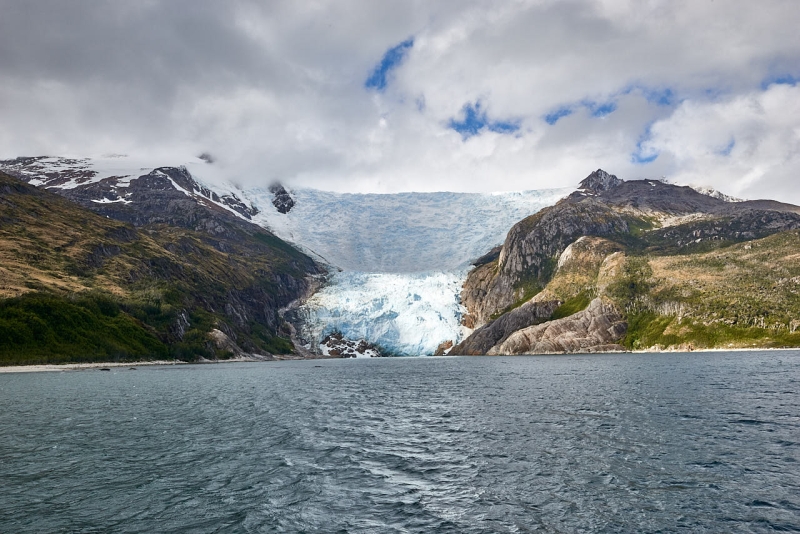 20221209_cl_puerto_williams_ferry_80H_7398_suedamerika