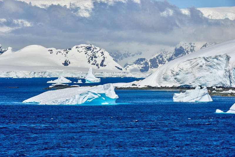 20221223_03_antartica_neumayer_channel_80H_8704_suedamerika