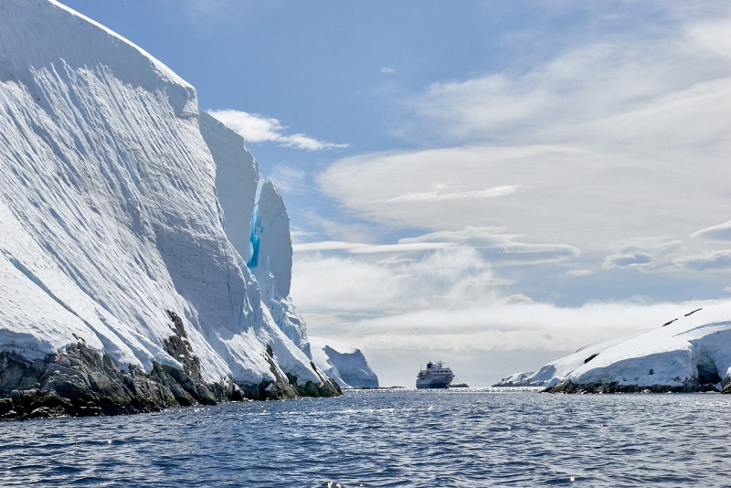 20221225_01_antartica_melchior_island_dingi_tour_80H_8904_suedamerika