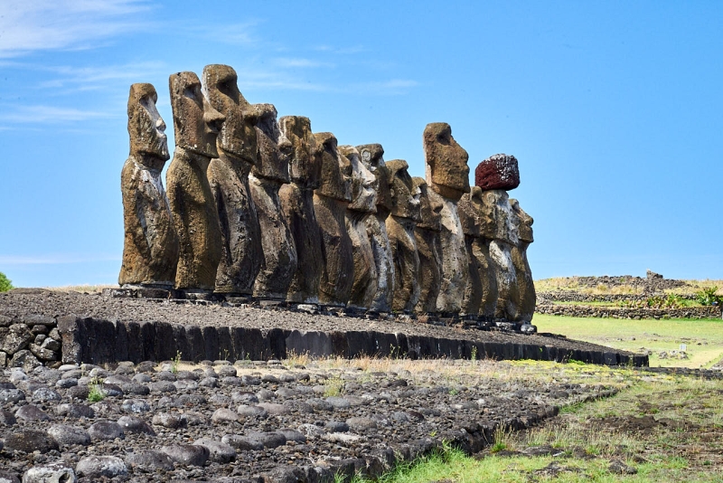 suedamerika_20230204_cl_rapa_nui_tour_guide_610_1735
