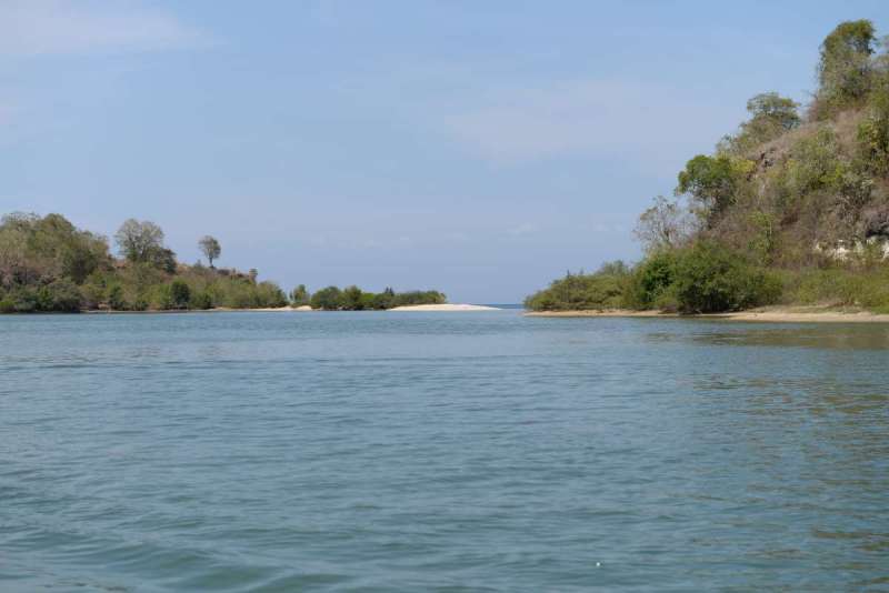 sumbawa_teluk_potoduddu_0001