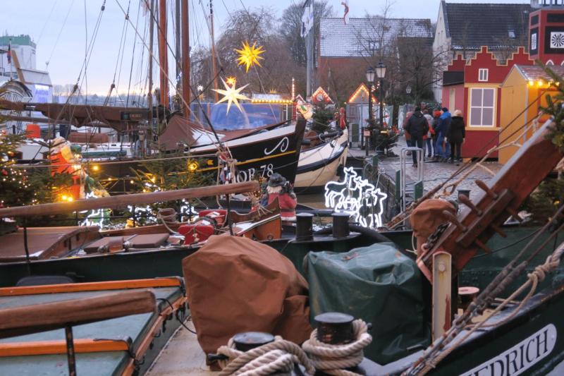 weihnachtsmarkt_leer_007