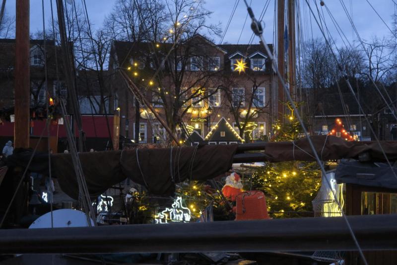 weihnachtsmarkt_leer_012