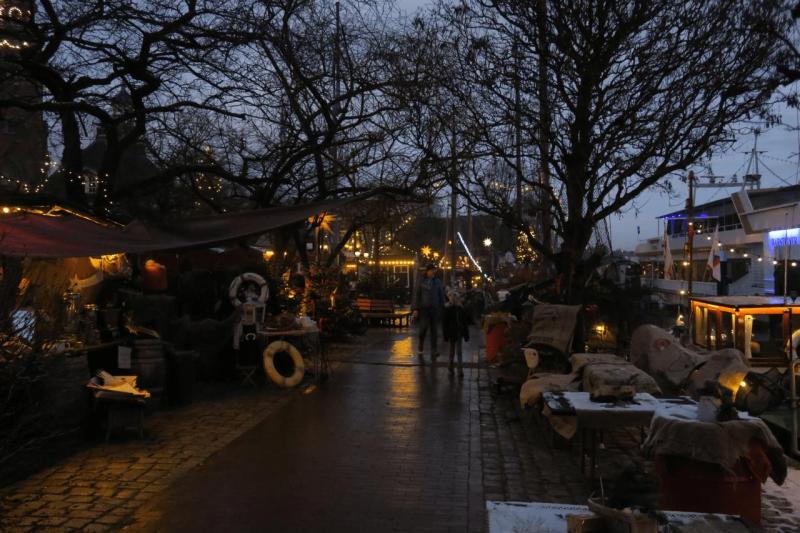 weihnachtsmarkt_leer_014