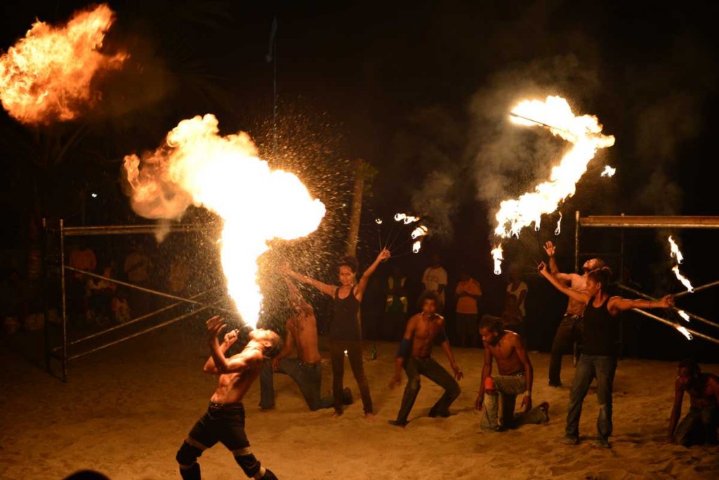 efate_port_vila_firedance_0176